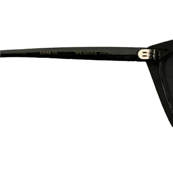 WearMe Pro Black Cat Eye Sunglasses with Zip Around Hard Case CAT007 - Picture 6 of 12